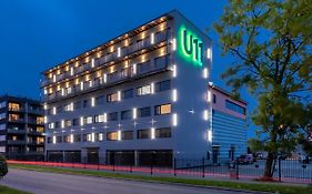 U11 Hotel